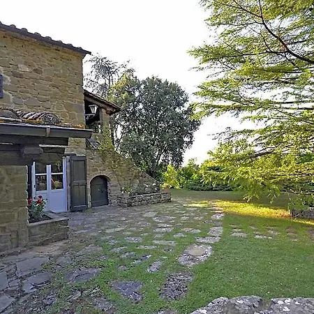 Spacious Tuscan Otel 3*