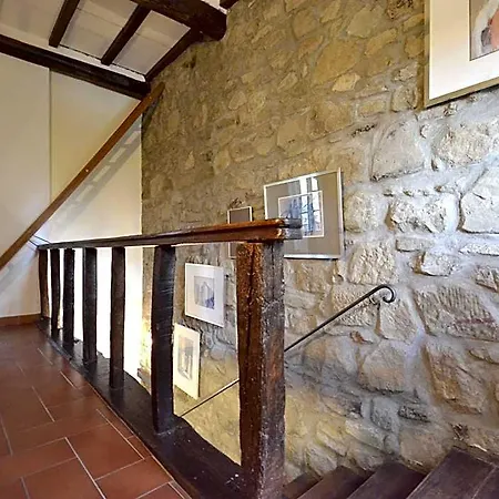 Spacious Tuscan 3* كورتونا
